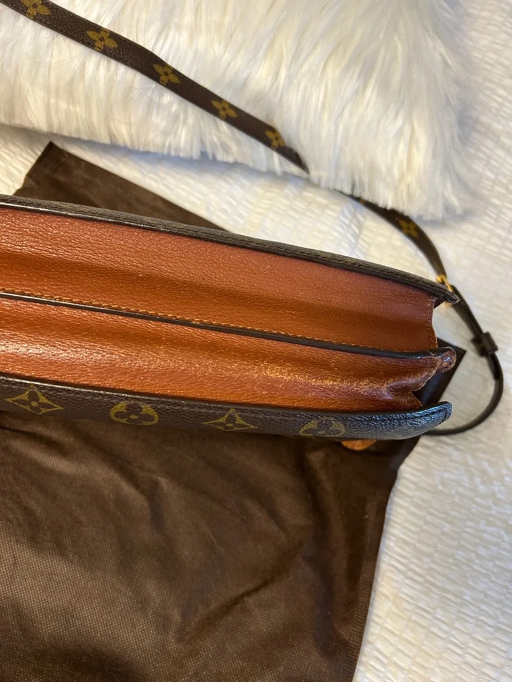 Louis Vuitton Monogram Canvas Brown & Gold Crossbody Bag - Picture 9 of 11